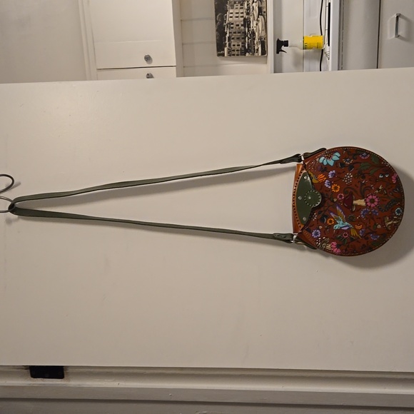 Handmade Vinatge Leather Circle Bag - Picture 2 of 5